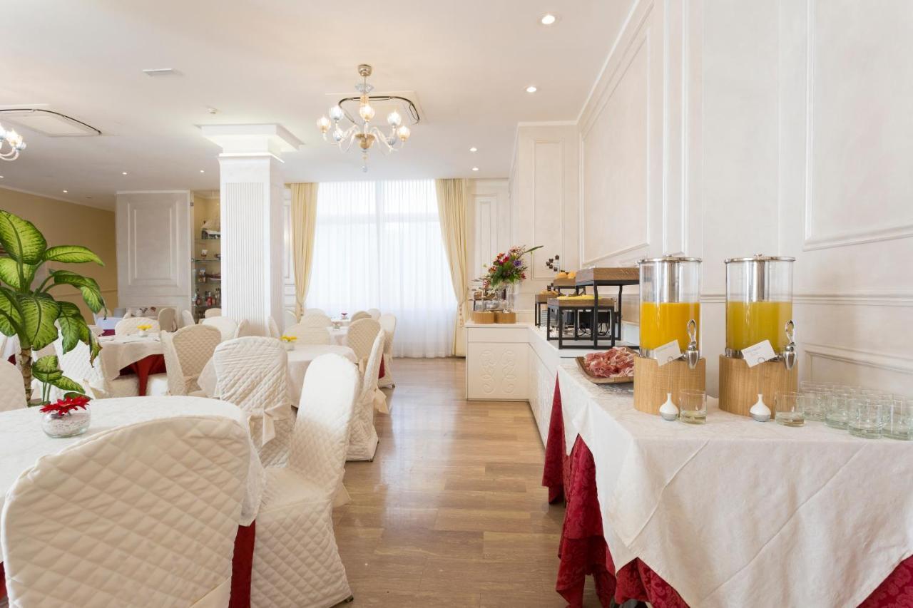 רימיני Amsterdam Suite Hotel & Spa מראה חיצוני תמונה